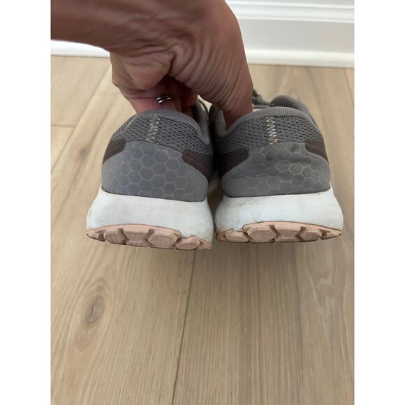 New Balance 520 Athletic Cross Training Lightweight Women's Shoes Size 8 Gray - Picture 6 of 11